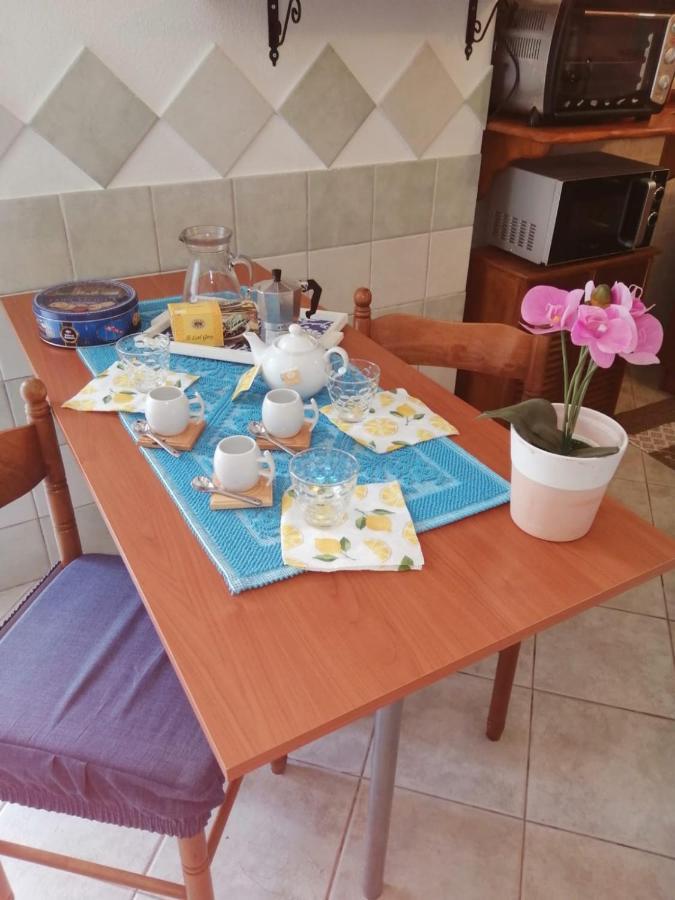 Appartamenti Le Conchiglie E Le Stelle Marine Cala Gonone Bagian luar foto