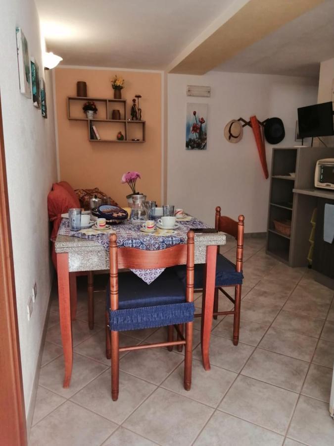 Appartamenti Le Conchiglie E Le Stelle Marine Cala Gonone Bagian luar foto