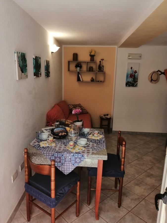 Appartamenti Le Conchiglie E Le Stelle Marine Cala Gonone Bagian luar foto